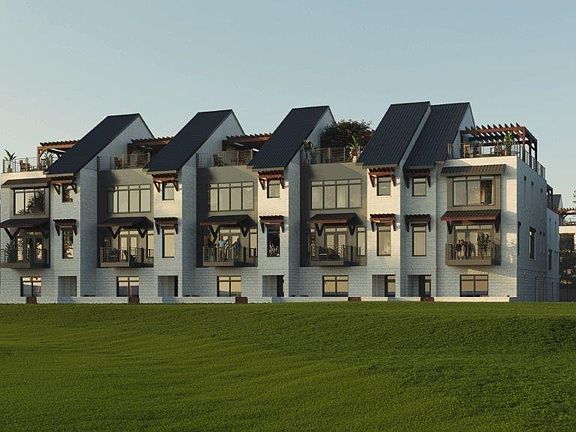3rd image of 110 Southpoint Ln