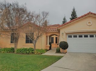 2252 E Brandon Ln, Fresno, CA 93720