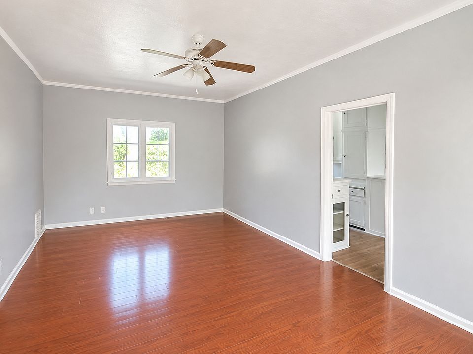 1st image of 25 Westmont Dr #4