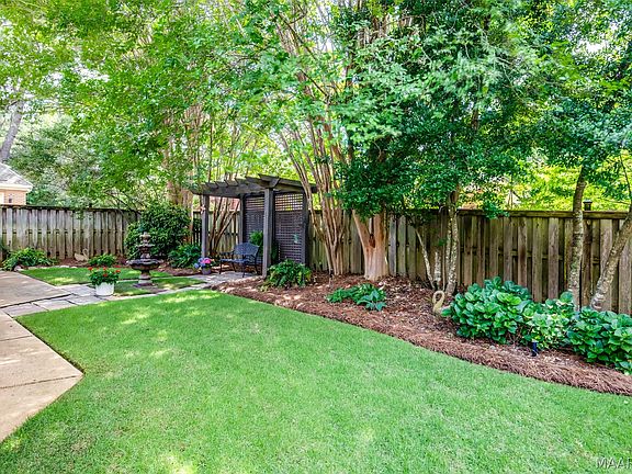 5th image of 8132 Longneedle Pl