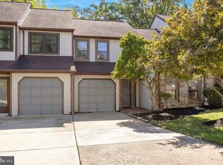 8612 Trumbauer Dr, Wyndmoor, PA 19038
