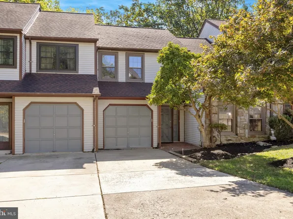 8612 Trumbauer Dr, Wyndmoor, PA 19038