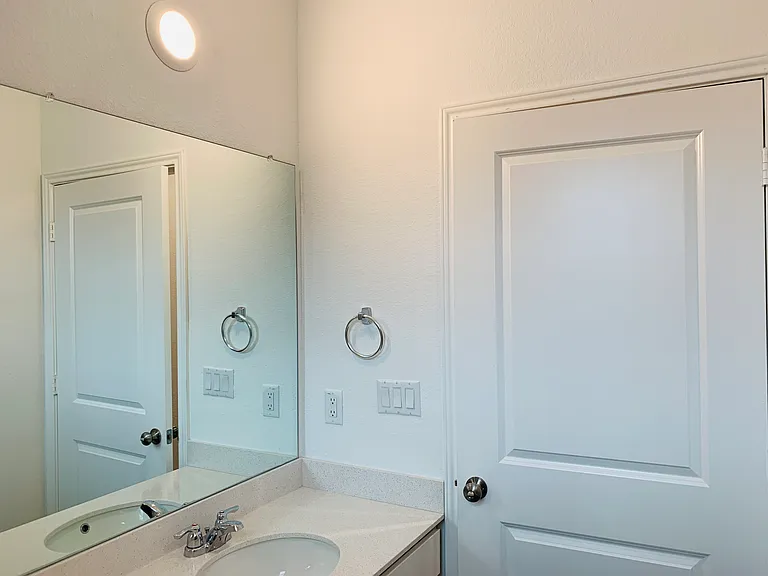 1100 Winnie Dr — Photo 16