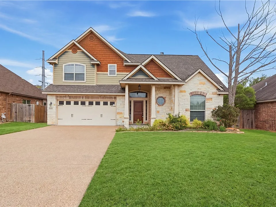 8209 Raintree Dr