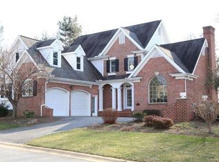 10 Oakhill Dr, Lititz, PA 17543