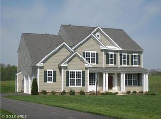 18181 Oak Ridge Dr, Purcellville, VA 20132