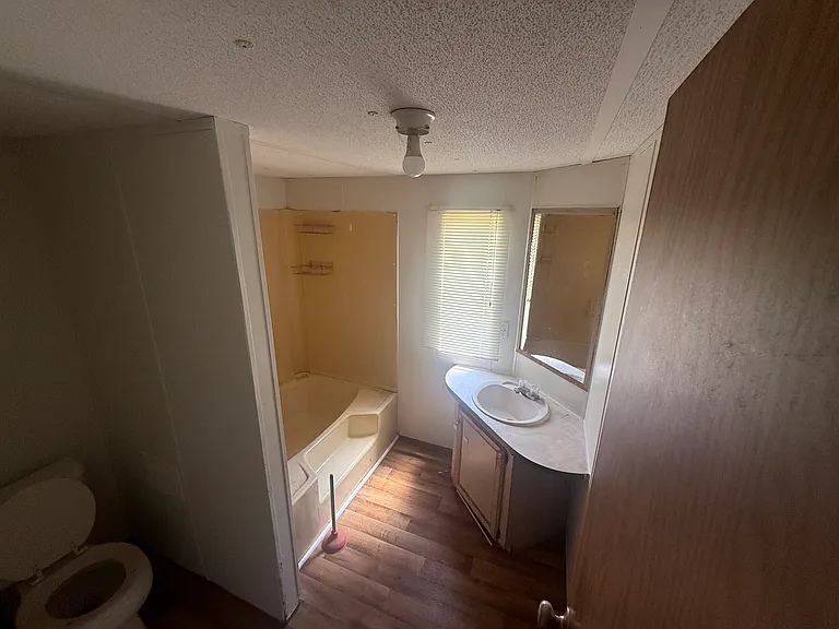 174 SW County Road 242A #8 — Photo 4