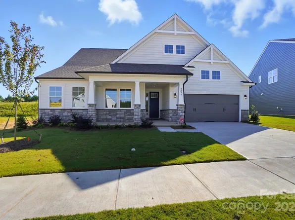 2237 Tabor Rd, Sherrills Ford, NC 28673