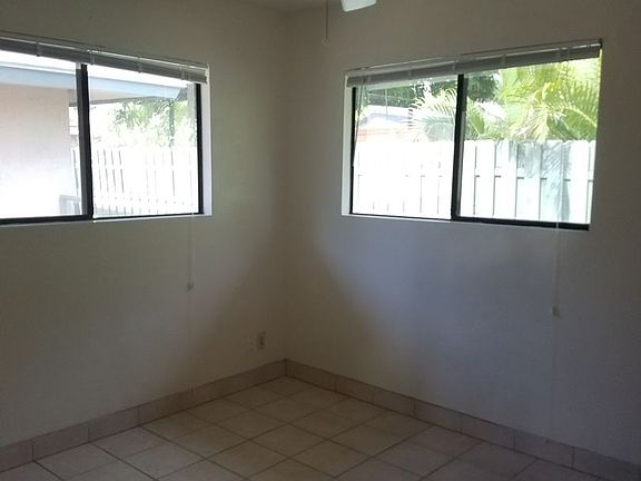 2nd image of 40C Waiohuli Pl