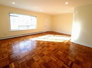 28 Sherman Rd #28F, Chestnut Hill, MA 02467