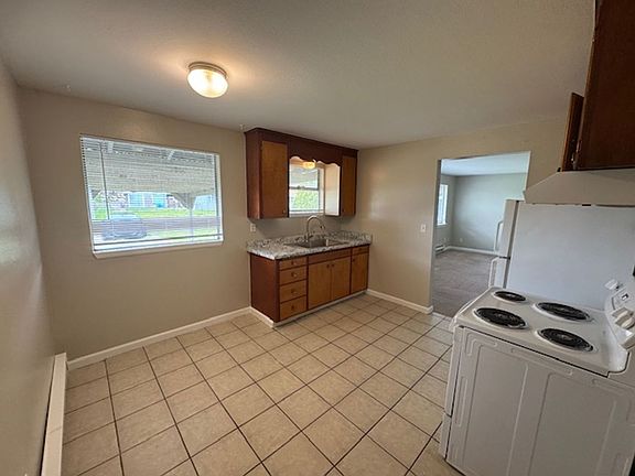 5th image of 1126 Grove St #3