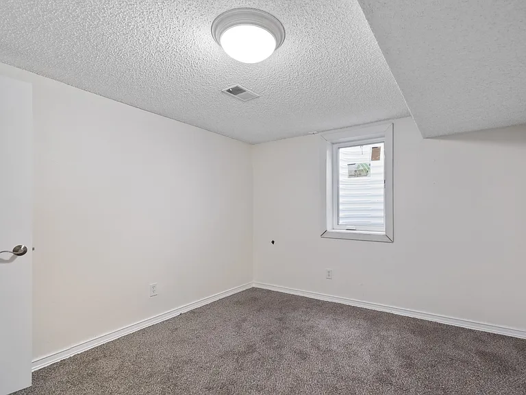8150 Ames Way — Photo 8