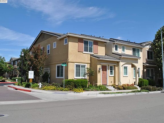 2nd image of 22774 Amador St Unit 1