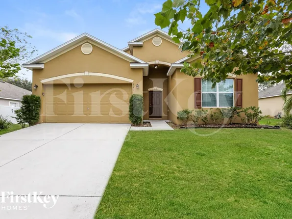 965 Marietta Ln, Eustis, FL 32726