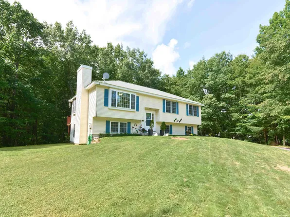 4 Shelley Drive, Londonderry, NH 03053