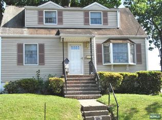 176 New York Ave, Bergenfield, NJ 07621