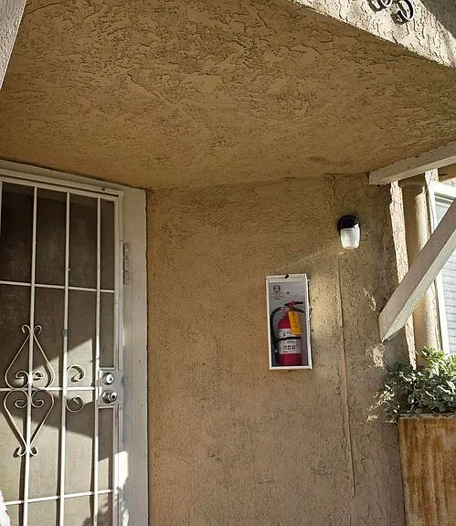 8605 Cypress Ave #4 — Photo 4