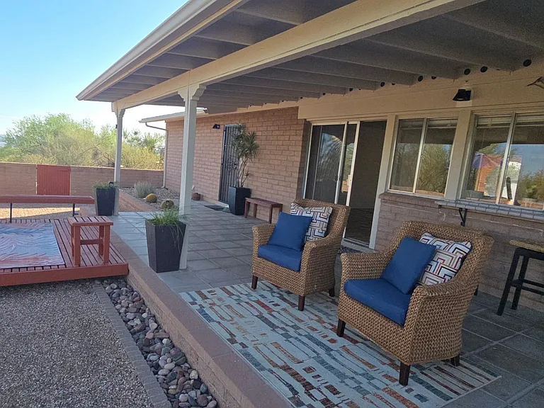 3588 E Gibbon Mountain Pl — Photo 9