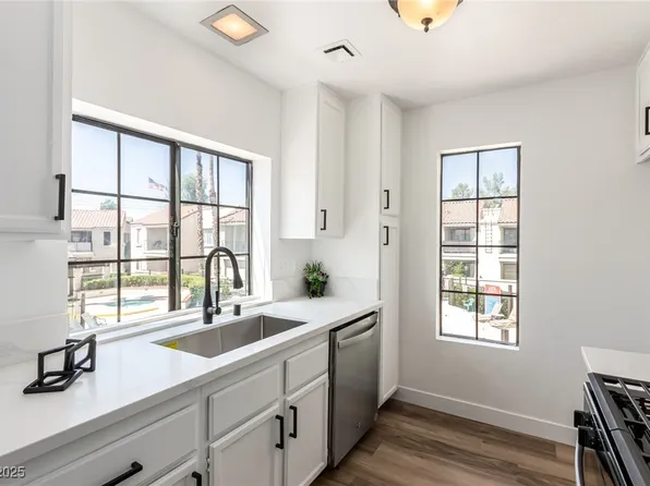 4830 Nara Vista Way Unit 201, Spring Valley, NV 89103