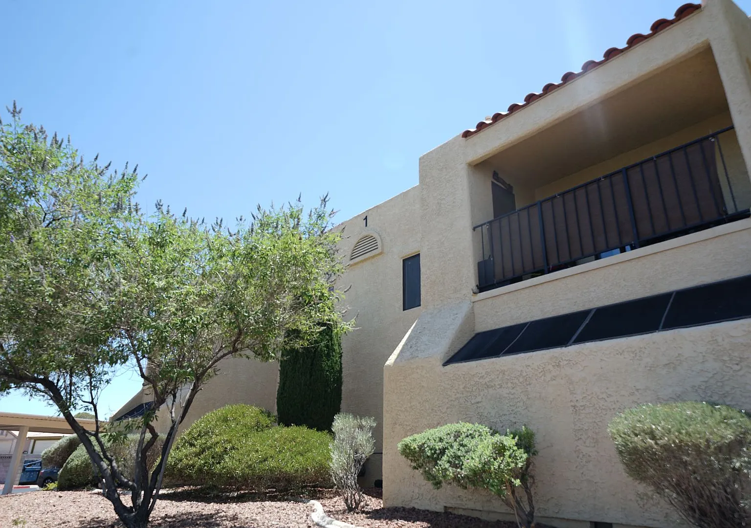 Showings Available Now — Photo 2