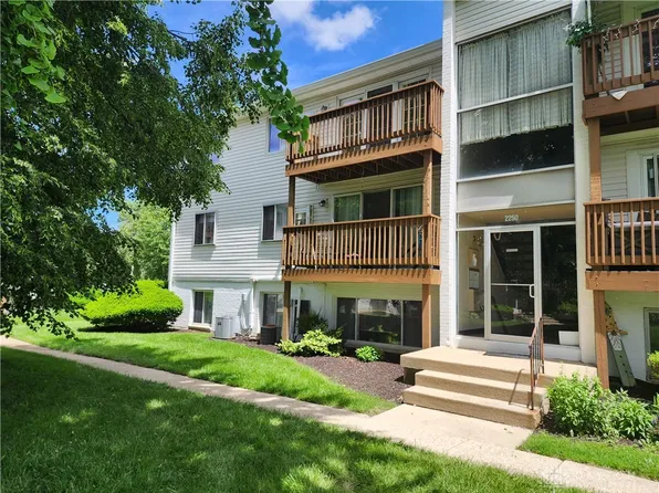 2250 Coach Dr APT E, Dayton, OH 45440