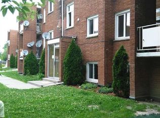 2480 Rivard Ave #8, Windsor, ON N8T 2H2