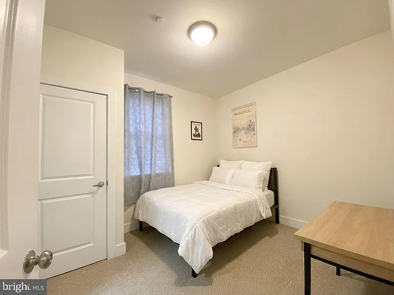 1622 W Jefferson St #1 — Photo 11