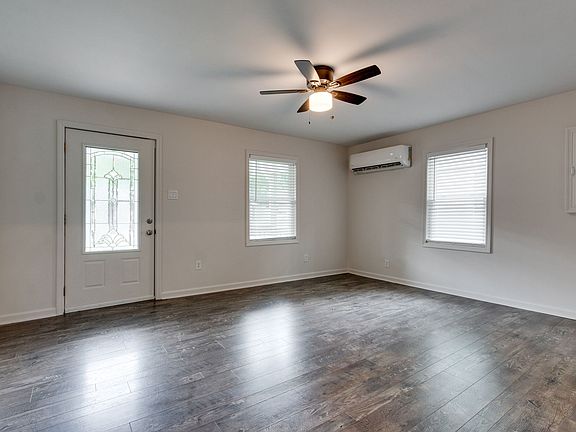3rd image of 142 Morningside Ln