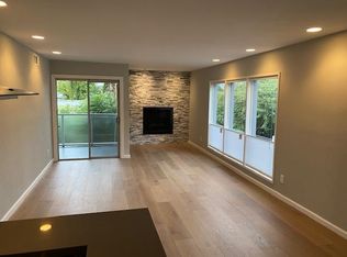 7556 Hampton Ave APT 301, West Hollywood, CA 90046