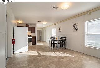 5th image of 5000 NE Stephens St #13