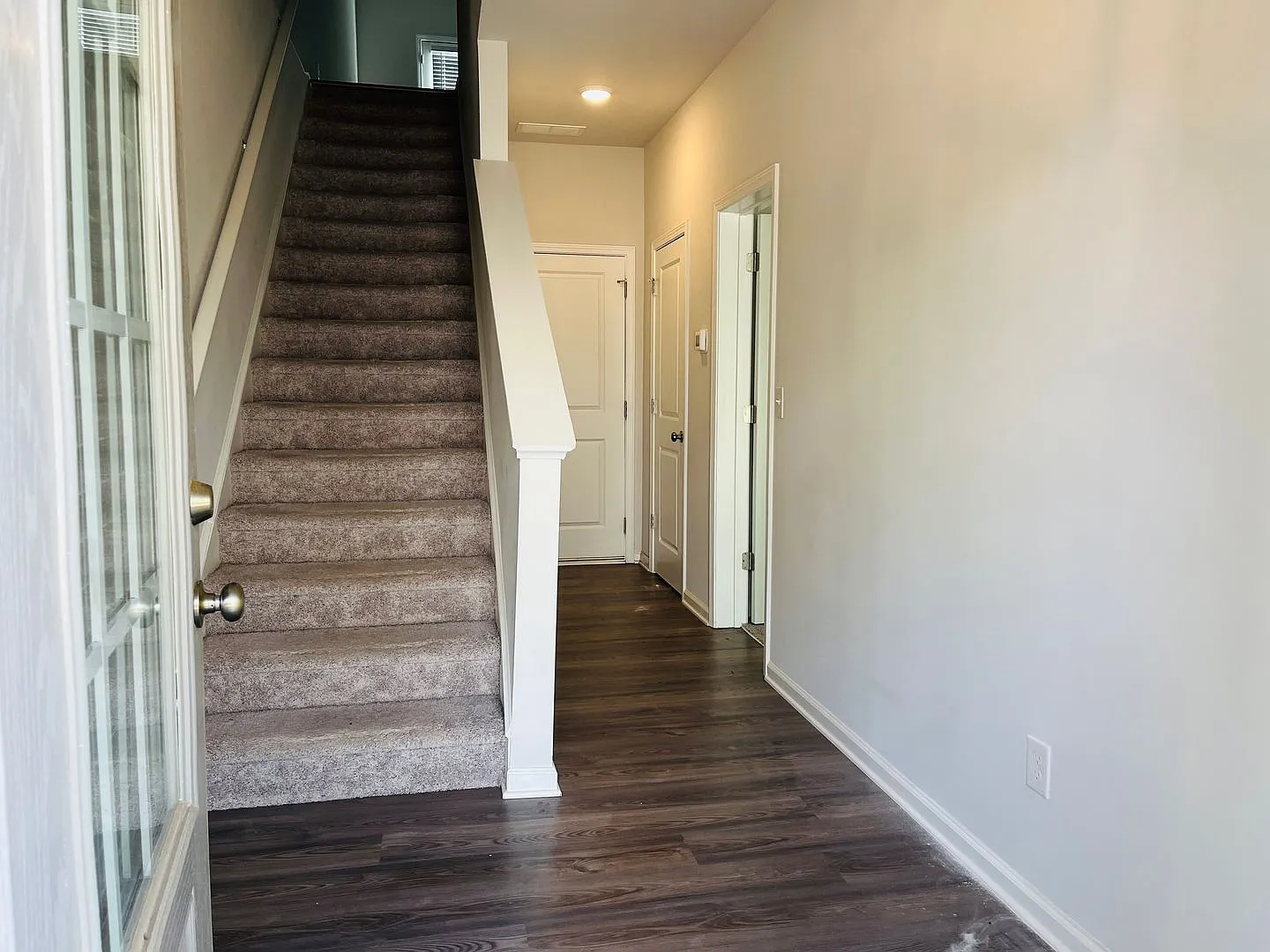 Stunning 3 Bedroom, 3.5 Bathroom Townhome Located On The Newnan Linc! Must See 500 Off First Mont... — Photo 2