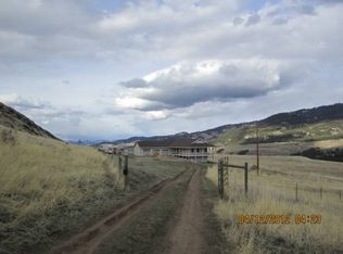 25 Mountain View Dr S, Oroville, WA 98844