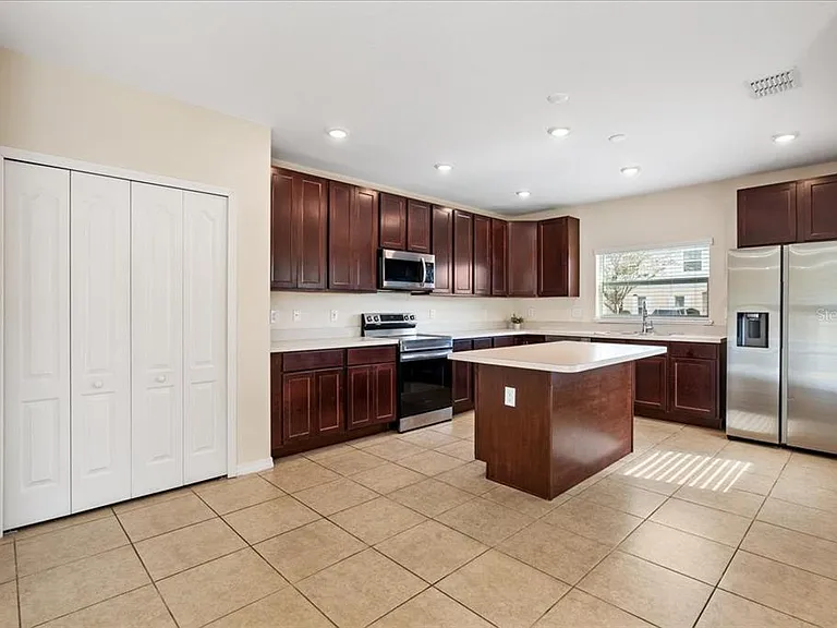 4855 Coral Castle Dr — Photo 37