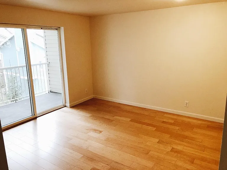 12327 Roosevelt Way NE #A206 — Photo 6