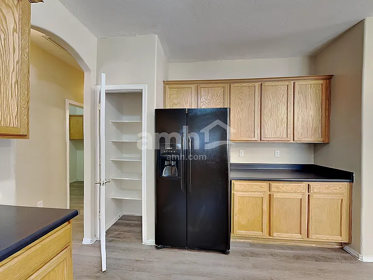 6653 S Stratosphere Ln — Photo 4