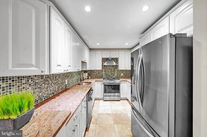 5101 River Rd #1904 — Photo 4