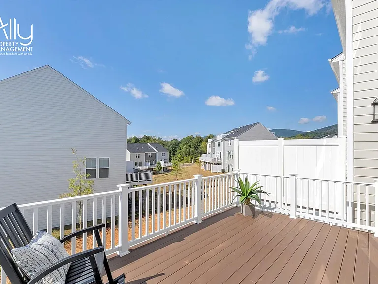 4959 Lexi Ln #1 — Photo 32