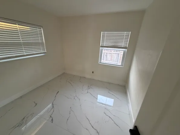 4954 Oxford Ave N, Saint Petersburg, FL 33710