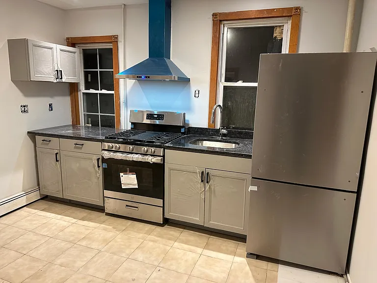 52 Gifford Ave #2 — Photo 17