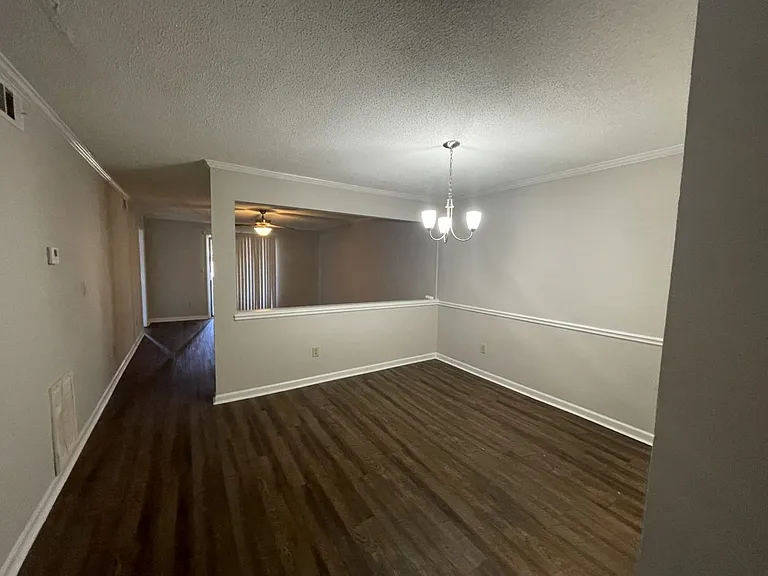 2505 W Broad St #224 — Photo 4