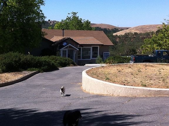 3rd image of 5454 Baggins Hill Rd