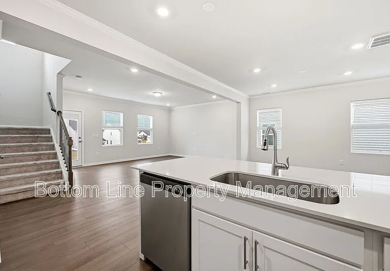 2029 Titanium Rock Rd — Photo 34