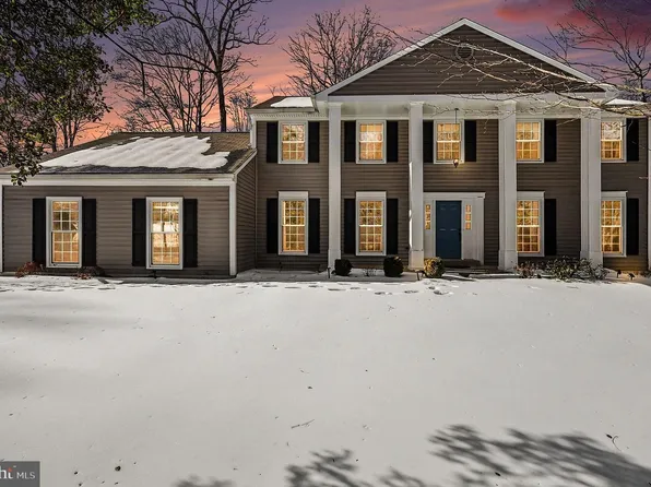 6134 River Forest Dr, Manassas, VA 20112