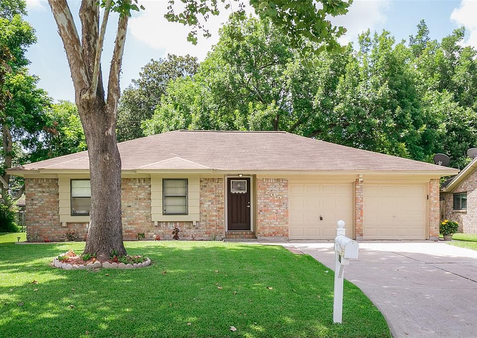 1st image of 705 Meadowglen Dr
