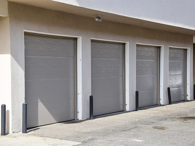 815 N Olive St — Photo 35