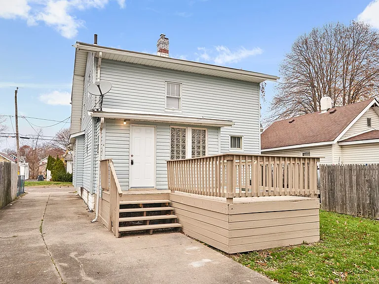 976 Concord Ave — Photo 13