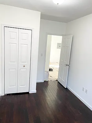 Rented by Jonis Realty | media 14