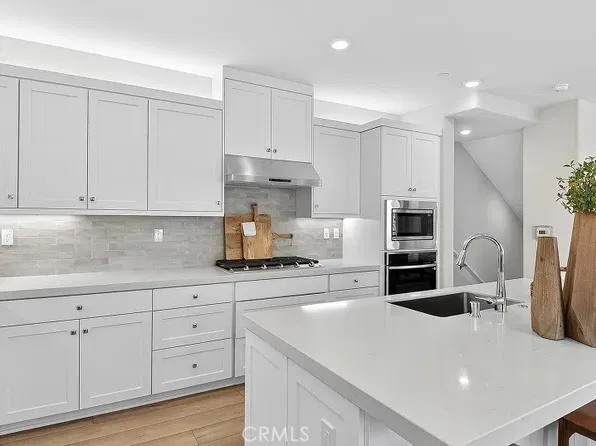 16318 Scorpion Ct, Santa Clarita, CA 91387