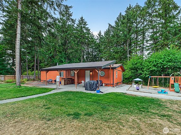 2nd image of 20924 90th Avenue E