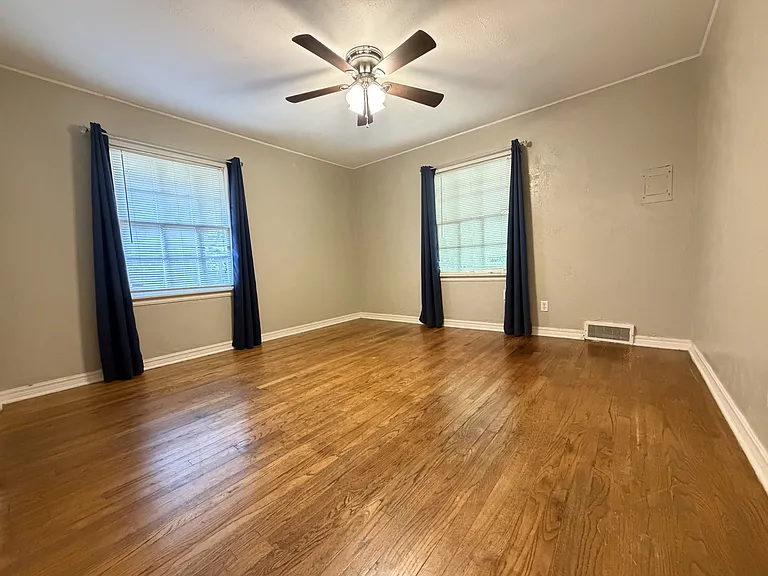 1722 Mattern Dr — Photo 8
